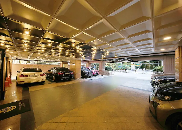 Kobos Hotel