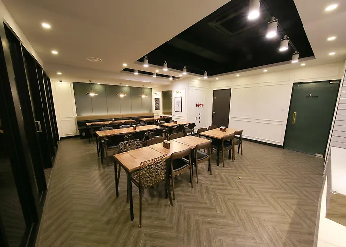 Kobos Hotel 2*